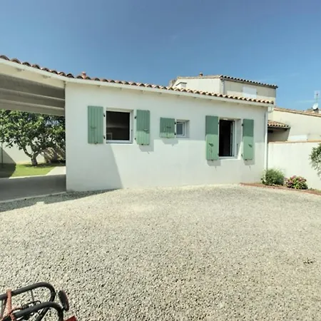 Maison A Avec Jardin Clos Et Parking, Pour 4 Pers. - Fr-1-835-22 Holiday home La Flotte