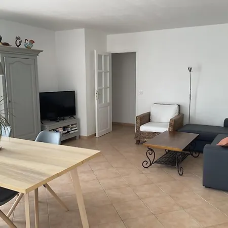 Maison A Avec Jardin Clos Et Parking, Pour 4 Pers. - Fr-1-835-22 * La Flotte