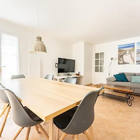 Maison A Avec Jardin Clos Et Parking, Pour 4 Pers. - Fr-1-835-22 * La Flotte