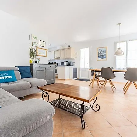 Dom wakacyjny Maison A Avec Jardin Clos Et Parking, Pour 4 Pers. - Fr-1-835-22
